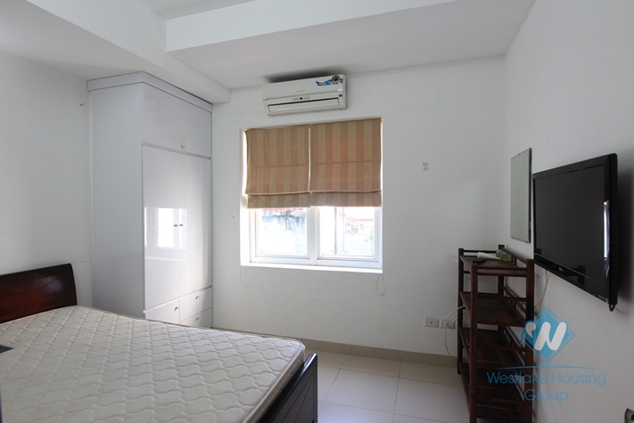 Cheap price 02 bedrooms apartment for rent in Tay Ho,Hanoi.